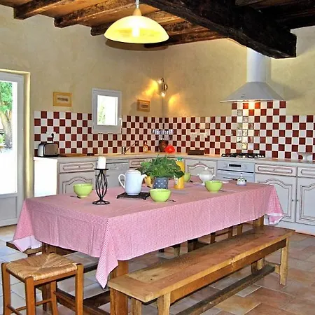 Sleeps 12 Pool Villa Bergerac