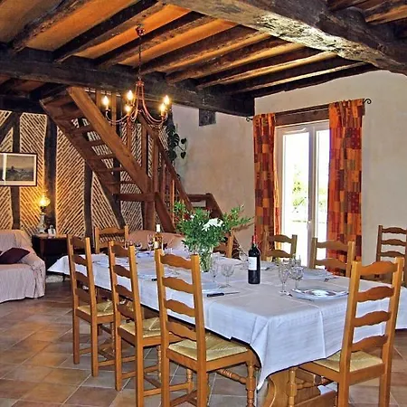 Sleeps 12 Pool Villa